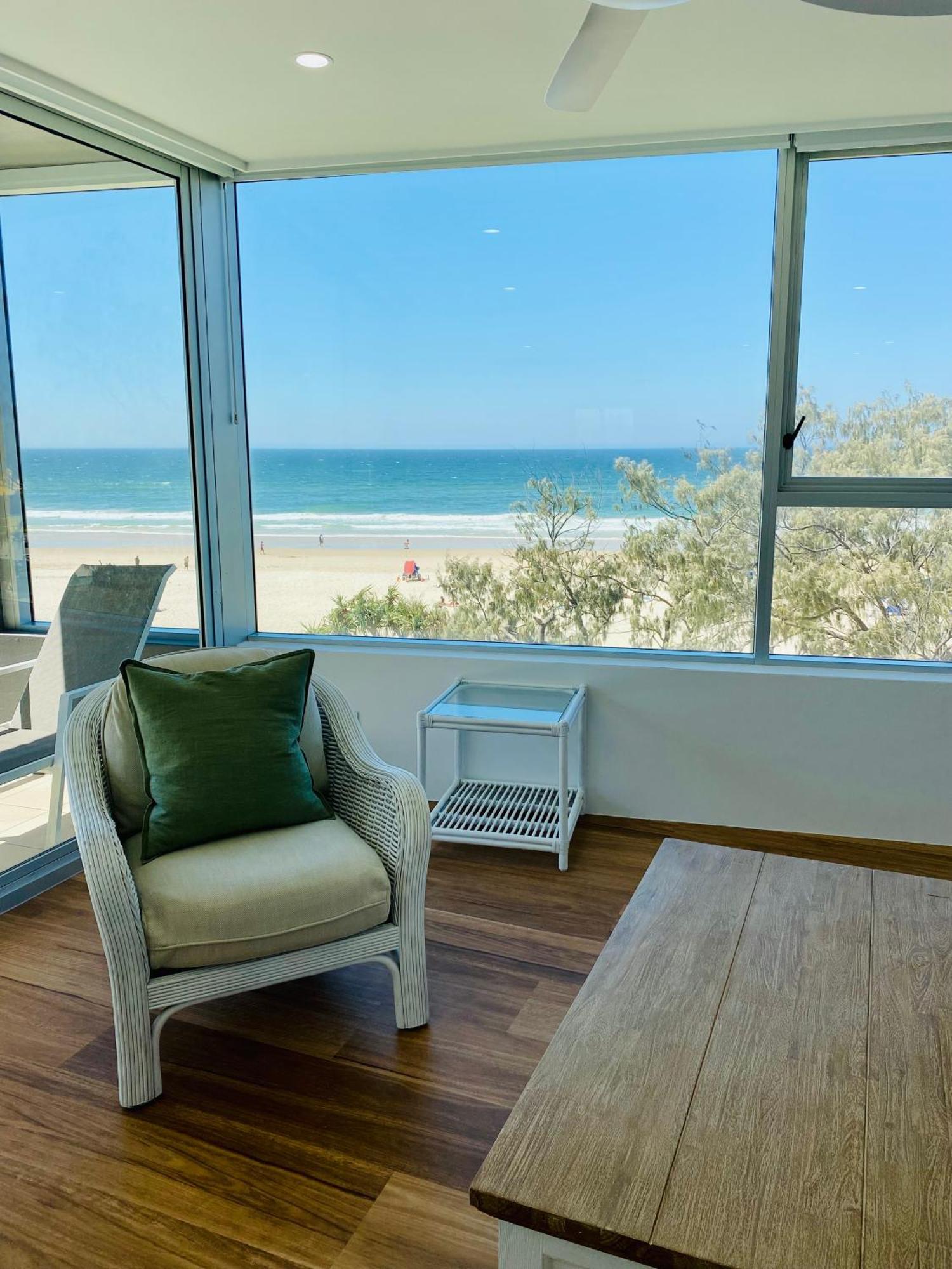 גולד קוסט One The Esplanade Apartments On Surfers Paradise מראה חיצוני תמונה